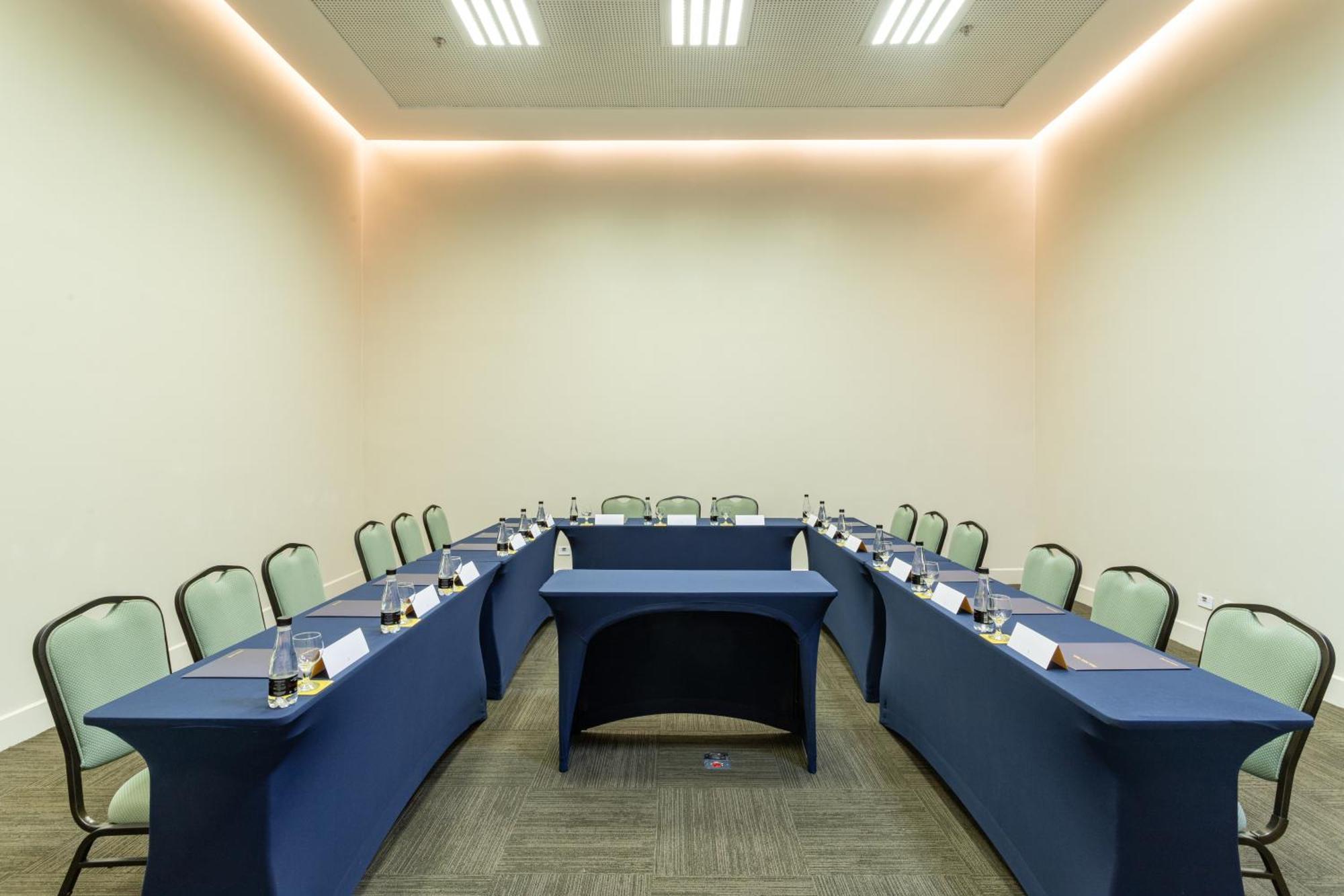 Golden Tulip Sao Jose Dos Campos Hotel Екстериор снимка
